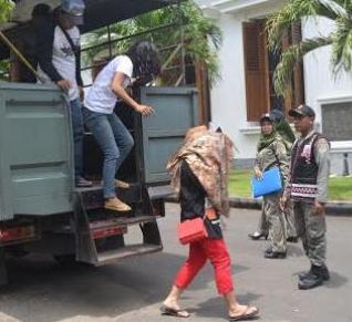 Razia Kost, Masih Juga Ditemukan pasangan Mesum