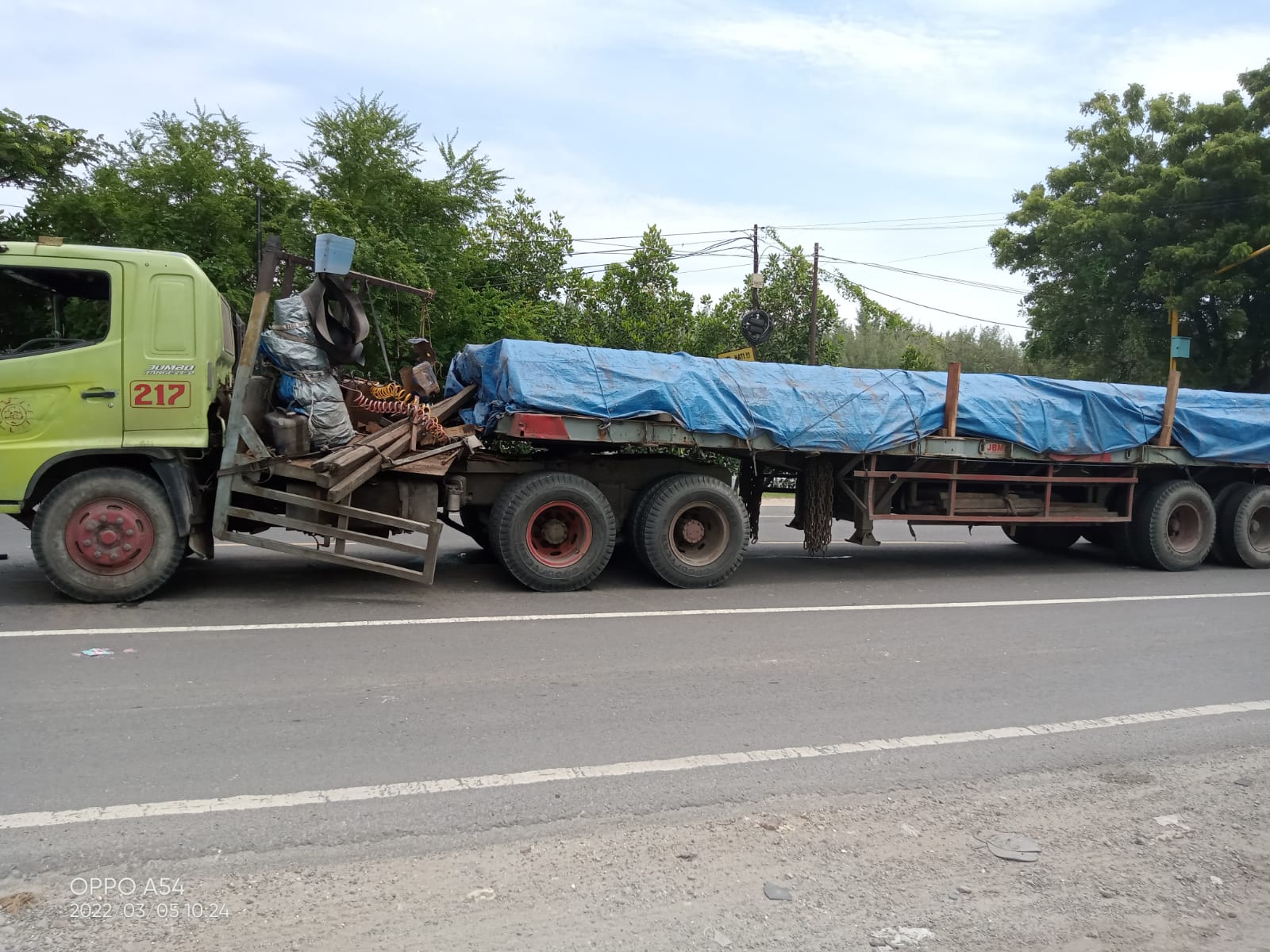 Melibatkan Tiga Truck, Laka Lantas Terjadi Lagi Di Jalur Pantura Tuban