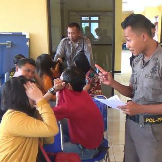 7 Pasang Bukan Suami Istri Terjaring Razia Kost