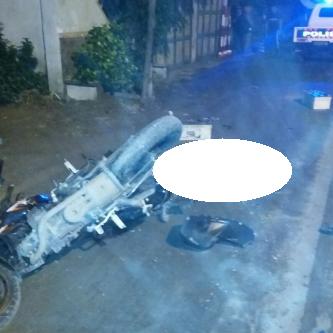 Mr.X Tewas Tabrak Pickup Parkir